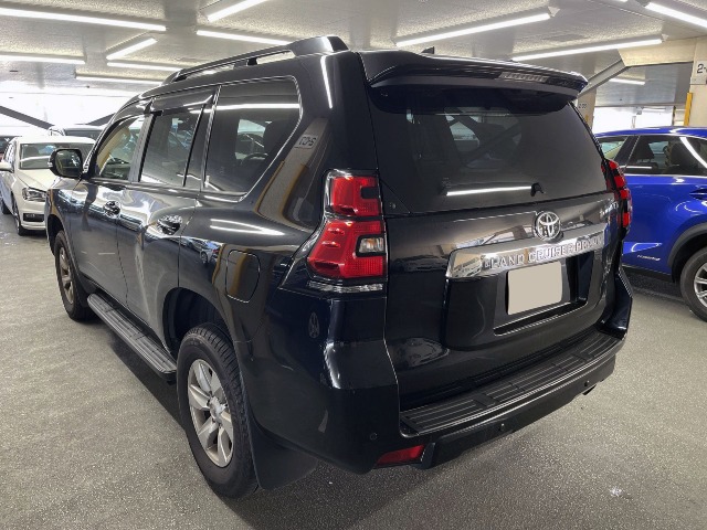 TOYOTA - LAND CRUISER PRADO

