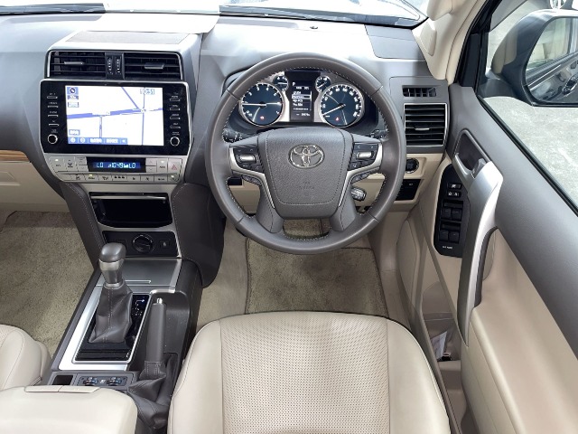 TOYOTA - LAND CRUISER PRADO
