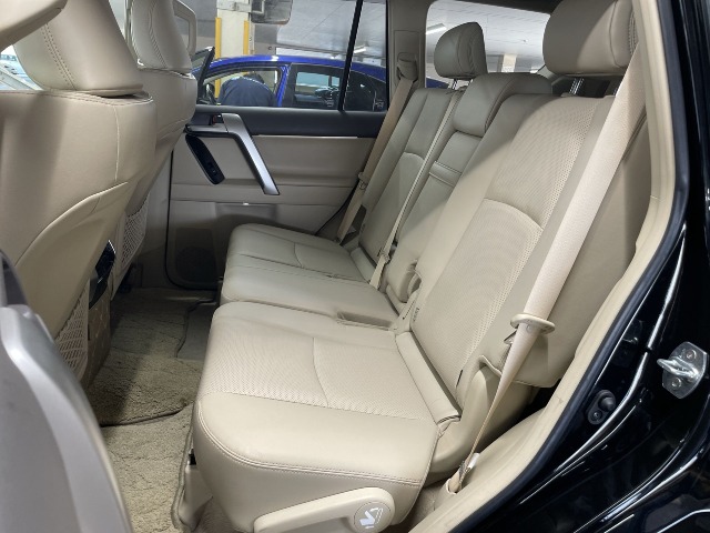 TOYOTA - LAND CRUISER PRADO
