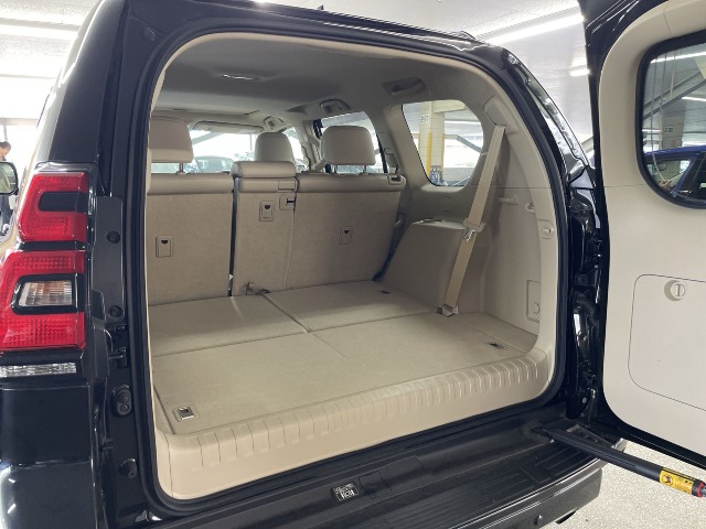 TOYOTA - LAND CRUISER PRADO

