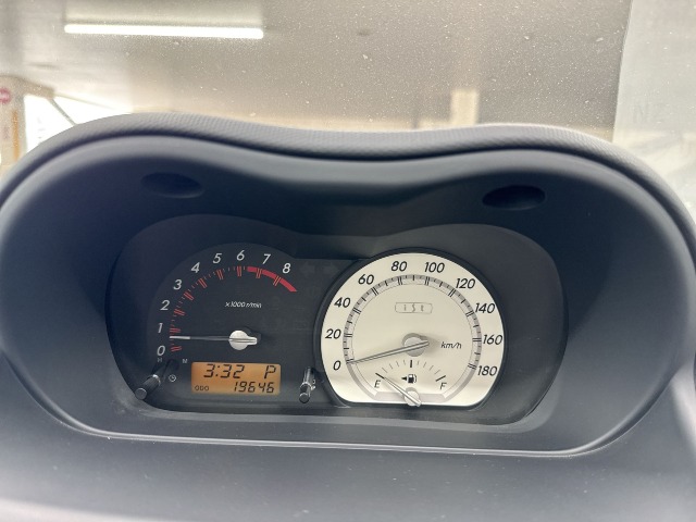 TOYOTA - IST
