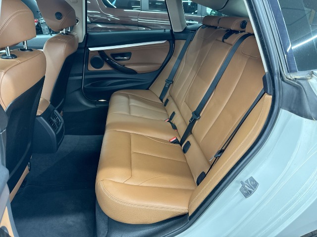 BMW - 3 SERIES
