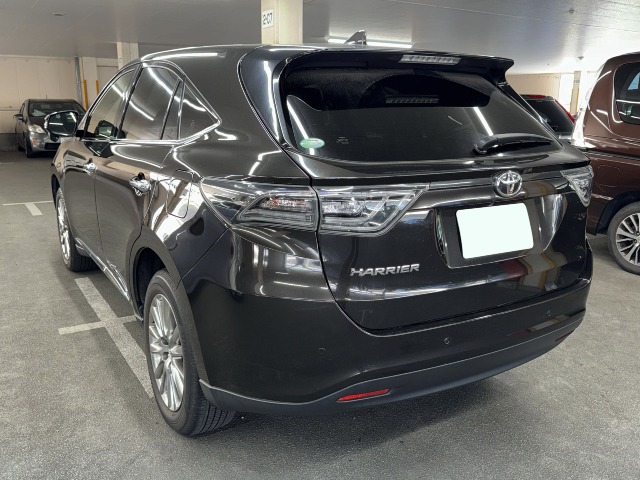 TOYOTA - HARRIER
