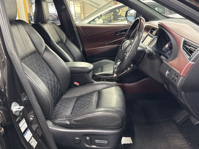 TOYOTA - HARRIER
