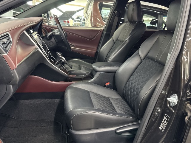 TOYOTA - HARRIER
