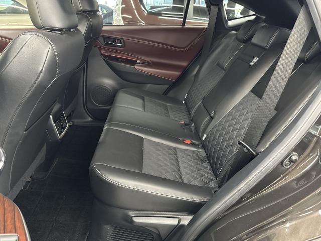TOYOTA - HARRIER
