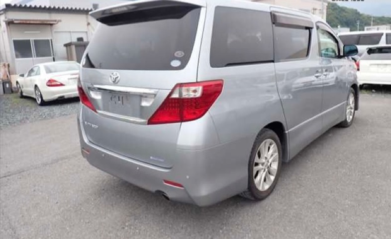 TOYOTA - ALPHARD
