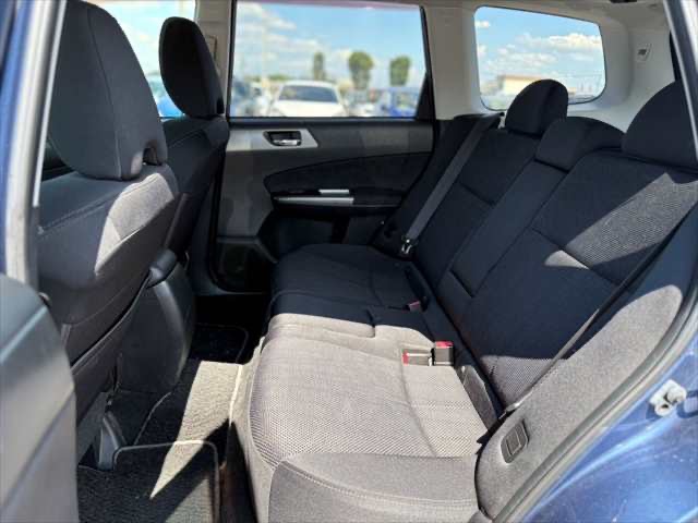 SUBARU - FORESTER
