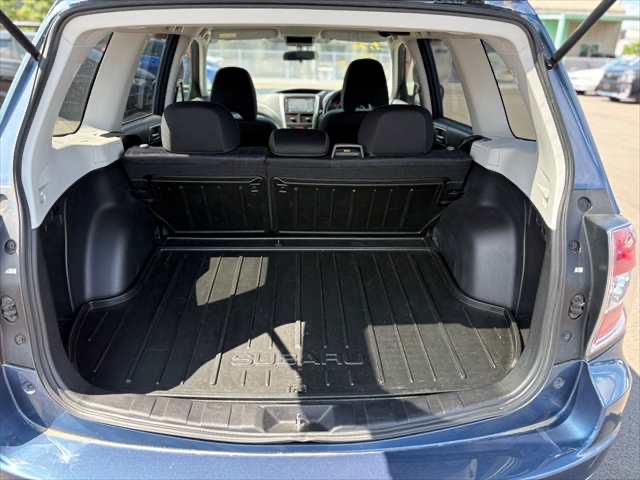 SUBARU - FORESTER

