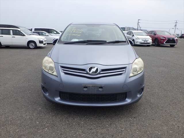 TOYOTA - AURIS
