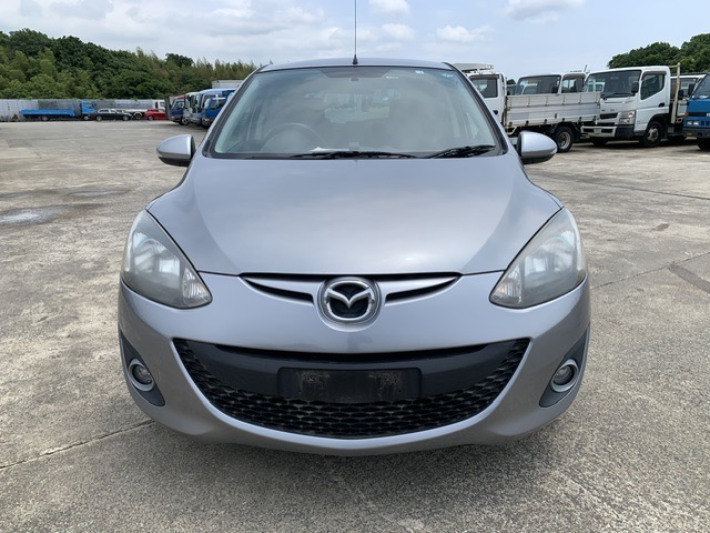 MAZDA - DEMIO
