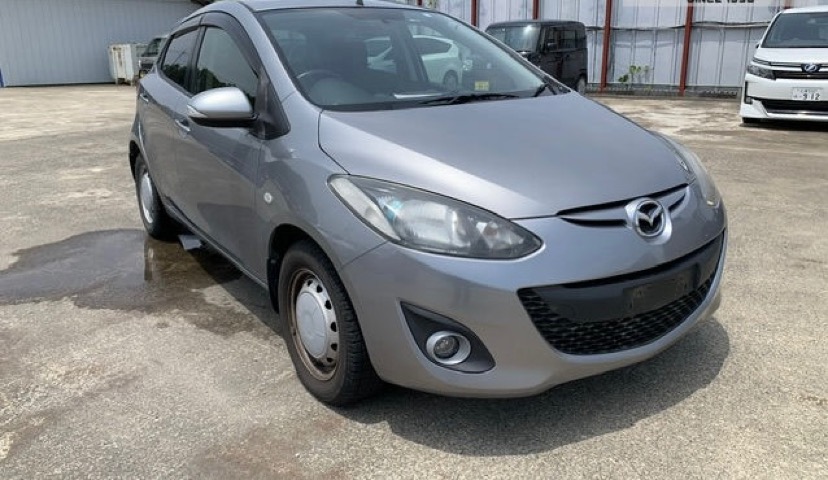 MAZDA - DEMIO
