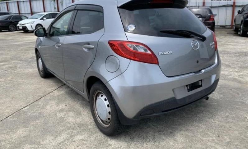 MAZDA - DEMIO
