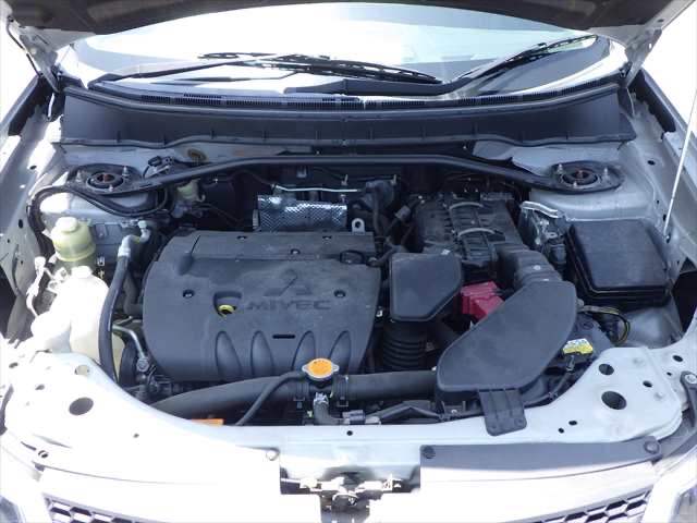 MITSUBISHI - OUTLANDER
