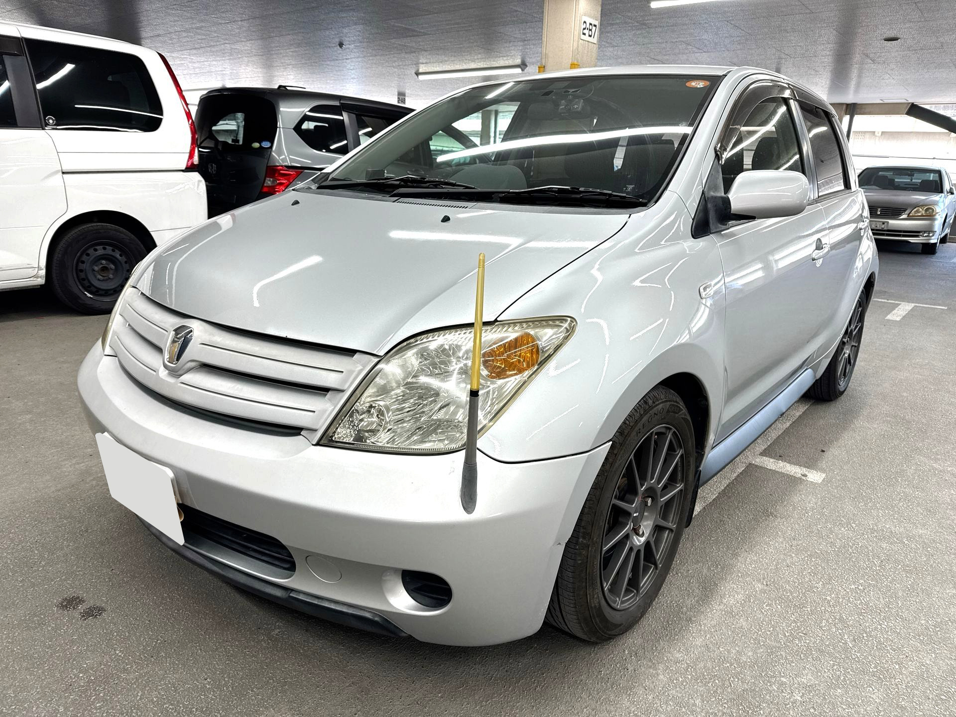 TOYOTA IST 2002
