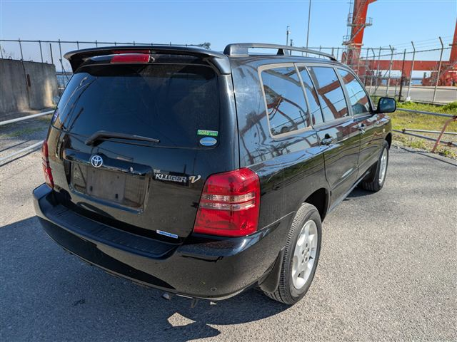 TOYOTA KLUGER 2001 - Image 2