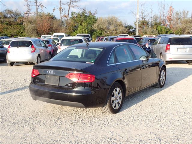 AUDI A4 2008 - Image 3